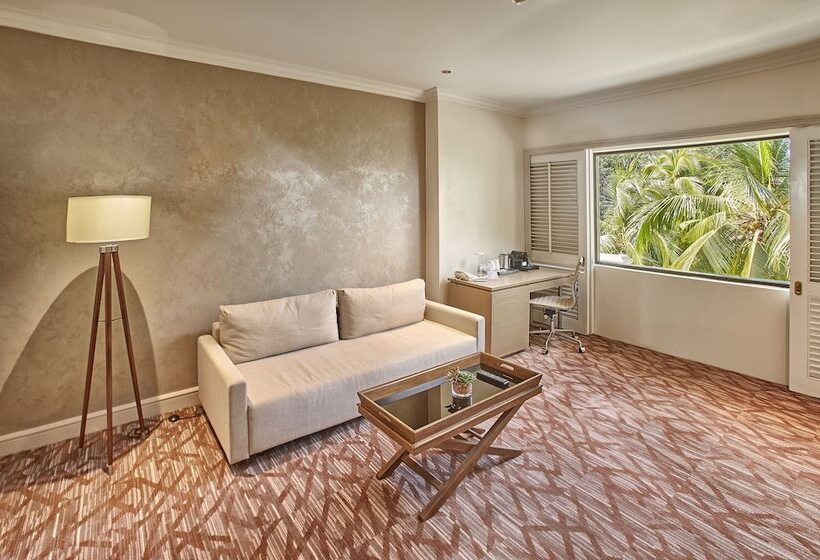 סוויטת קלאב ג'וניור, Quest Plus Conference Center Clark