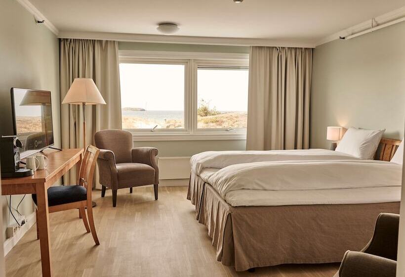 اتاق استاندارد با چشمانداز دریا, Sola Strand