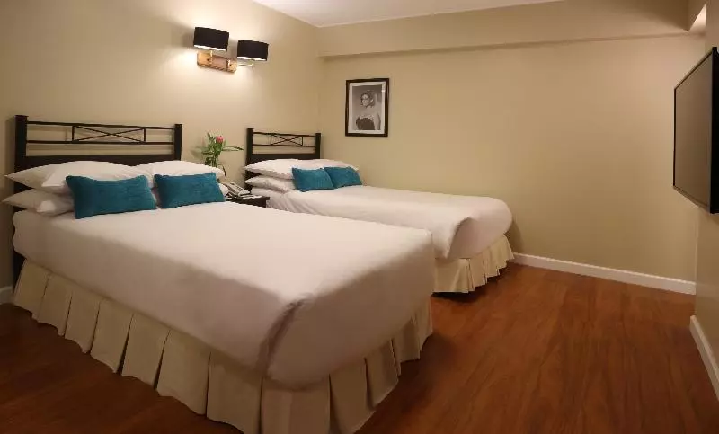 سوییت اجرایی, Radisson  Plaza Del Bosque