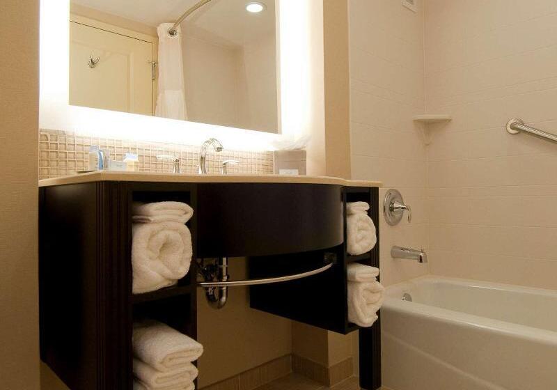 سوییت, Radisson Plaza Del Bosque