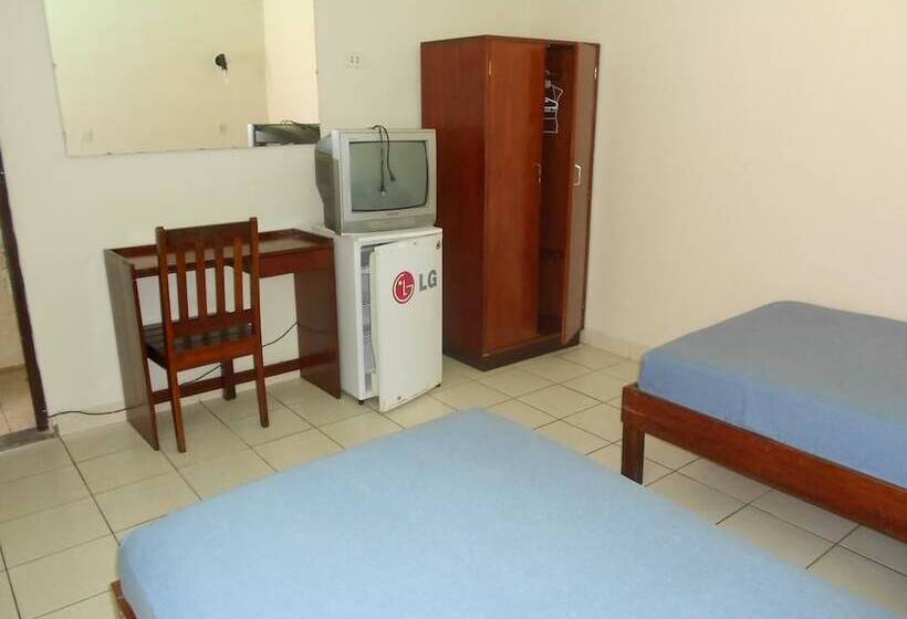Номер Стандарт Трехместный, Hostal Jhuliana