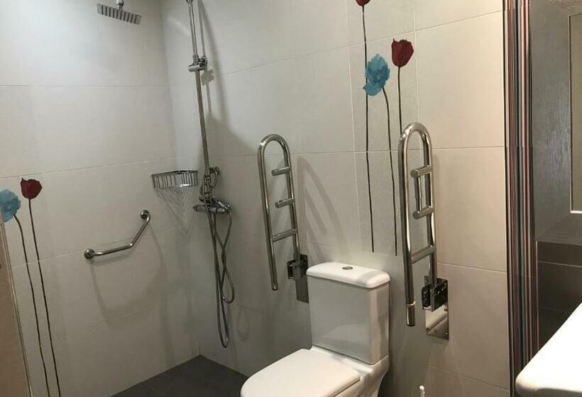 장애인을 위한 스탠다드 룸, Ave Del Mar