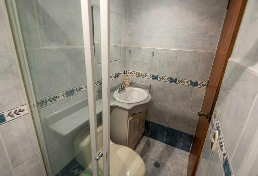 חדר סטנדרט חדר אמבטיה משותף, Poblado Guest House