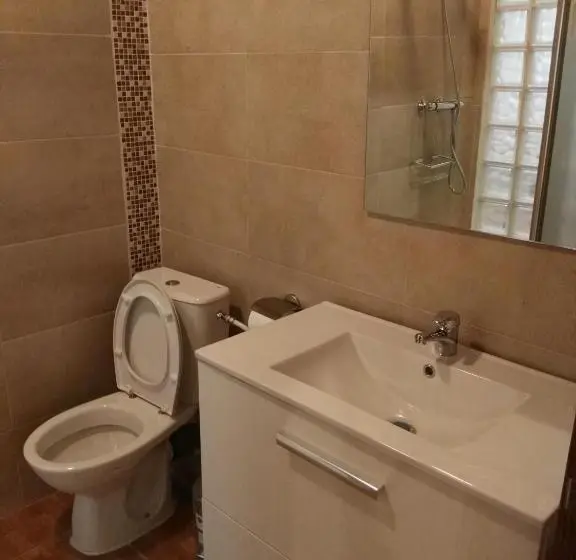 スタンダード4人部屋, Pension Vilanova