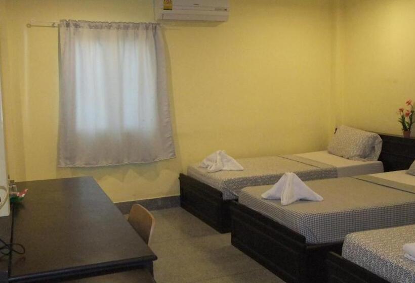 اتاق استاندارد سه نفره, Sri Krungthep