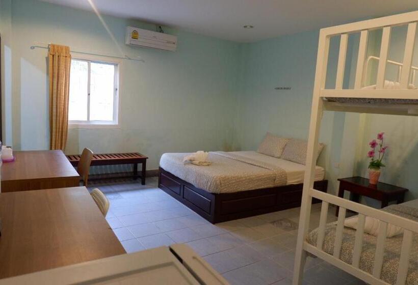 اتاق استاندارد چهار تخته, Sri Krungthep