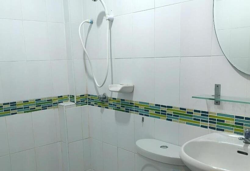 اتاق استاندارد یک نفره, Sri Krungthep