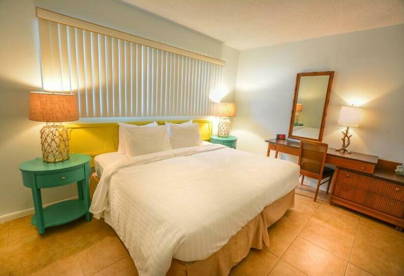 جناح سرير كينج, Sea Cliff Motel