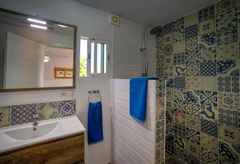キングサイズベッドのスーペリアルーム, The Palms Boutique Resort Málaga Adults Only
