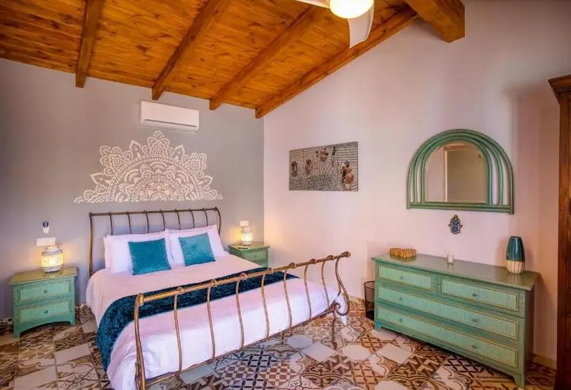 キングサイズベッドのデラックスルーム, The Palms Boutique Resort Málaga Adults Only