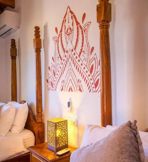 デラックスルーム, The Palms Boutique Resort Málaga Adults Only