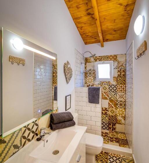 اتاق لوکس با تخت بزرگ, The Palms Boutique Resort Málaga   Adults Only