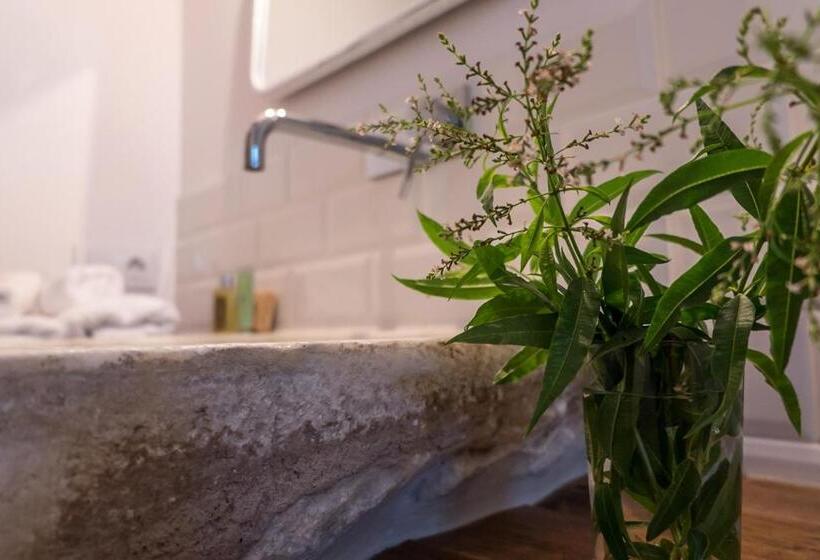 اتاق لوکس, Can Serrà 1786