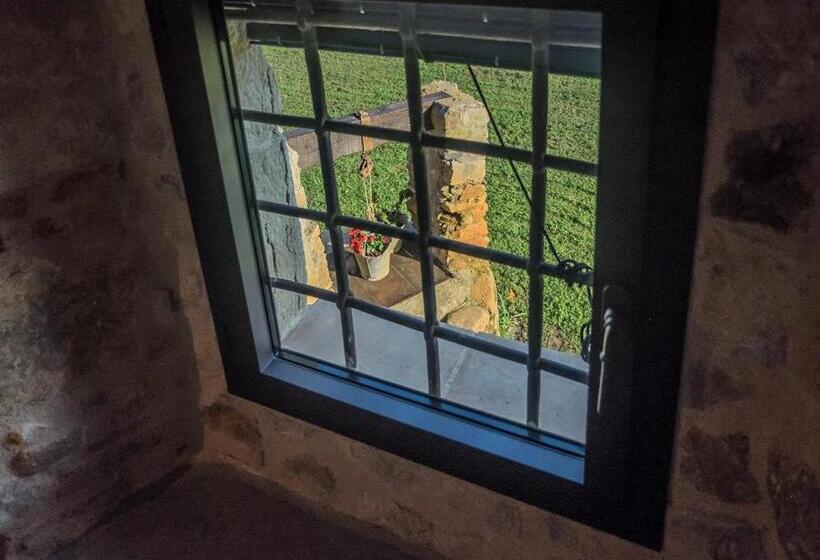 اتاق استاندارد با تخت بزرگ, Can Serrà 1786