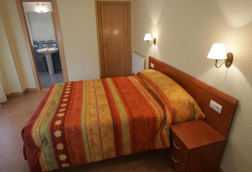 اتاق استاندارد, Hostal Hispanico Ii