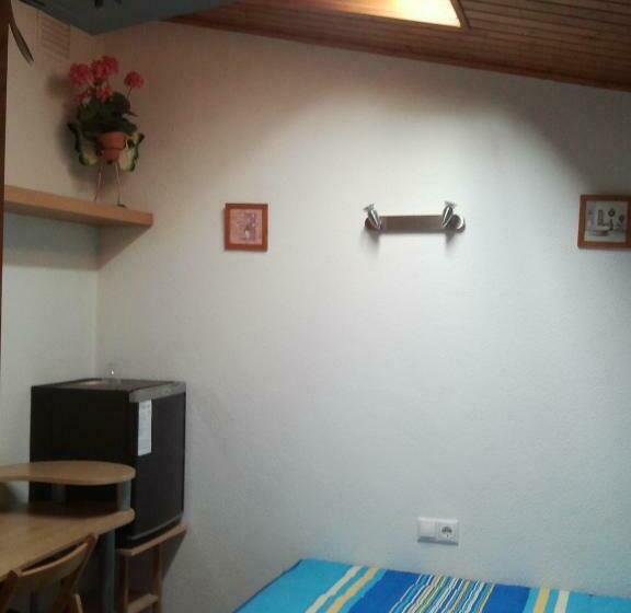 スタンダードシングルルーム, Hostal Arneva Orihuela