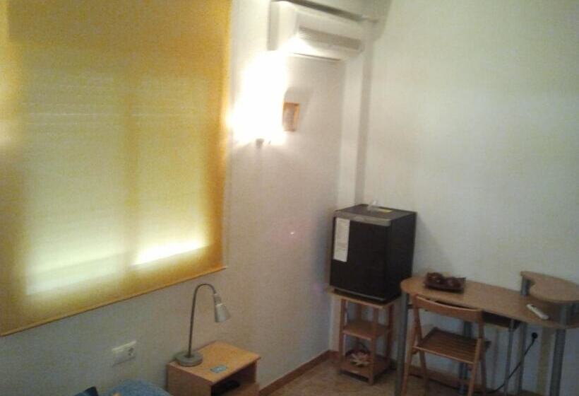 スタンダードシングルルーム, Hostal Arneva Orihuela