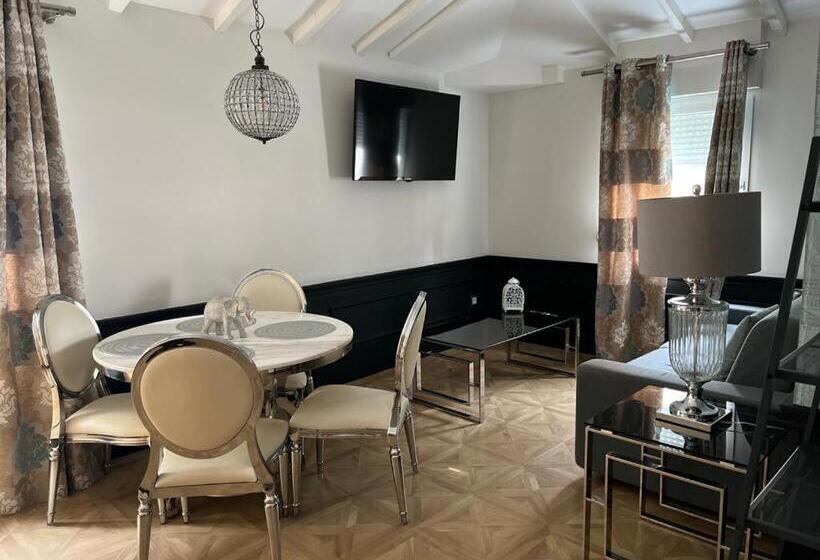 豪华套房, Royal Suite Santander