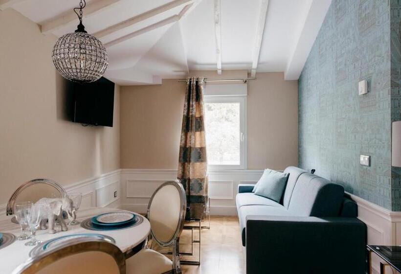 豪华套房, Royal Suite Santander