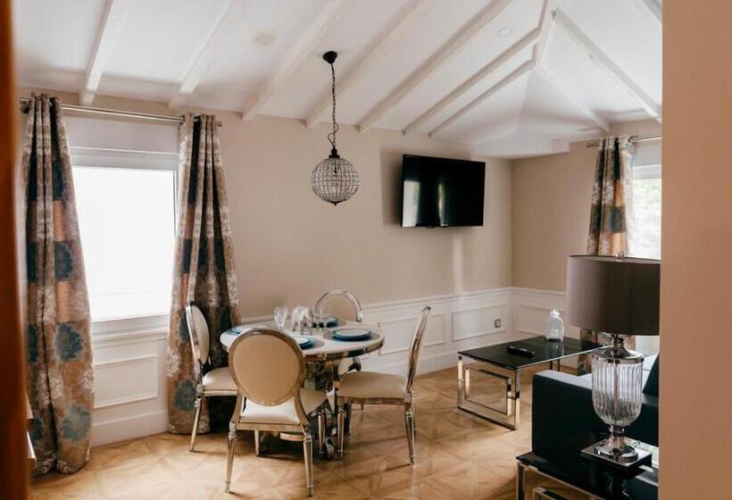 豪华套房, Royal Suite Santander