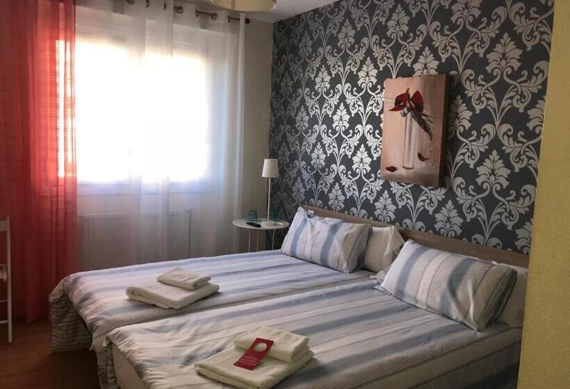 Huoneisto 1 Makuuhuone, Alojamientos Iruña