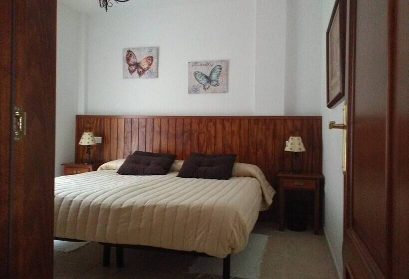 Семейные Апартаменты 3 Спальни, Apartamentos Quercus