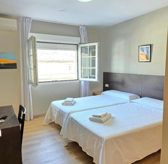 Quarto Estandar Banheiro Compartilhado, Pensión Pedrouzo