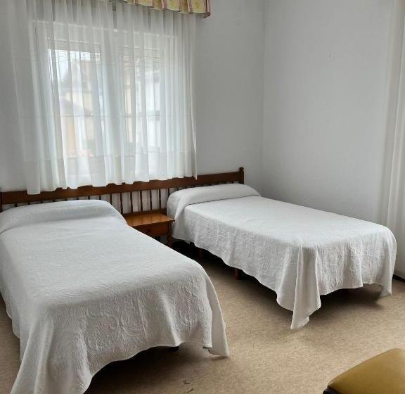 オーシャンビュースタンダードルームバルコニー付き, Hostería De Somo