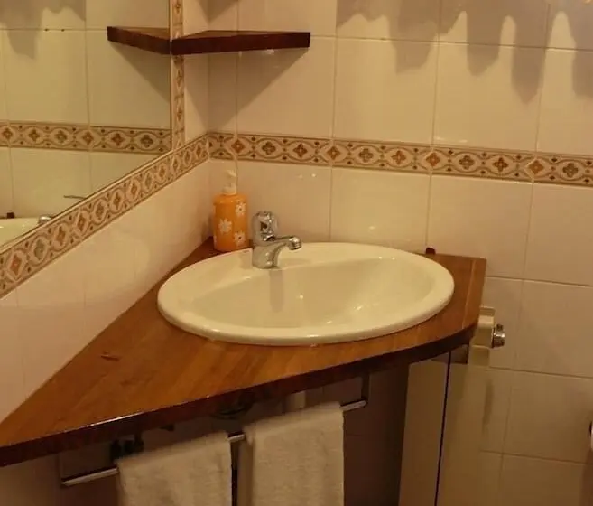 خانه 1 خوابه, Casas Rurales Telecabina Las Catifas