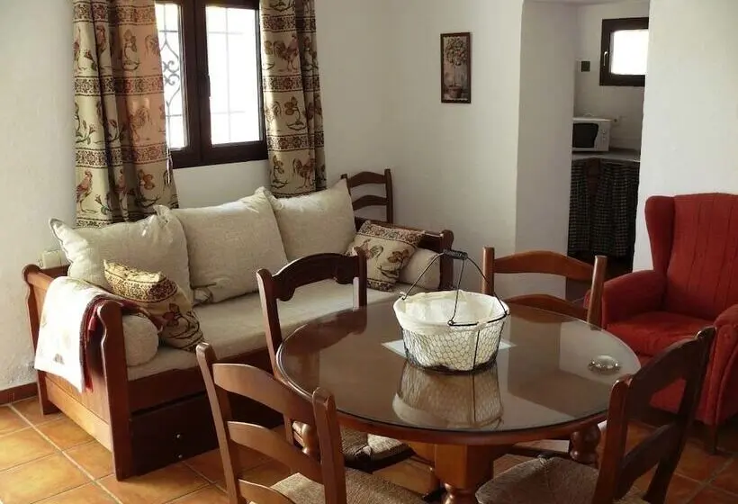 خانه 2 خوابه, Casas Rurales Telecabina Las Catifas