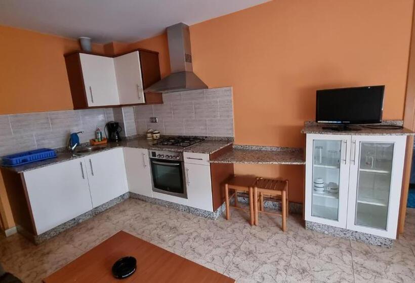 آپارتمان 1 خوابه با بالکن, Pensión Risco