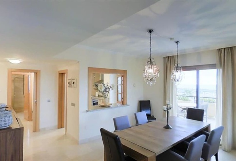 带两个卧室的顶楼公寓, Apartamento La Hacienda De Cifuentes