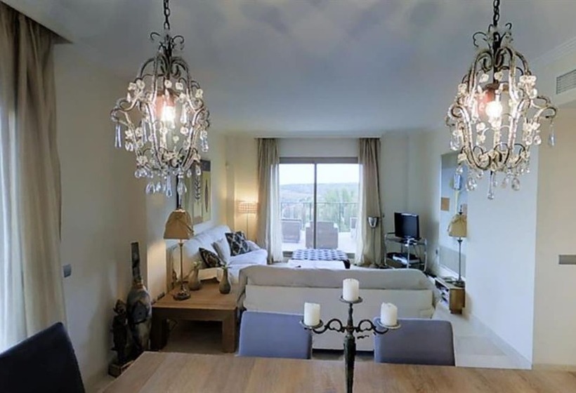 带两个卧室的顶楼公寓, Apartamento La Hacienda De Cifuentes