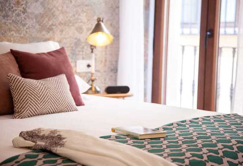 خانه 1 خوابه, Lukanda Mariana