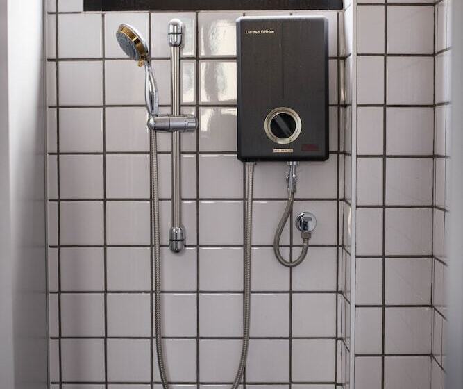 ルームシェアのワンベッド, Issara By D Hostel