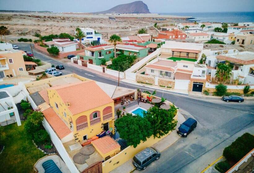 기본룸, Los Amigos Nest Hostel