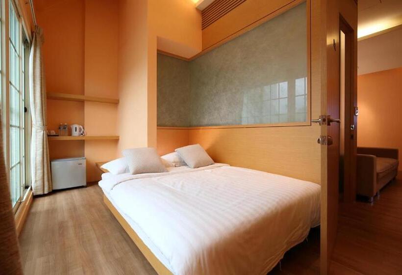 اتاق استاندارد چهار تخته, Richie Homestay