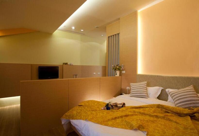 اتاق استاندارد چهار تخته, Richie Homestay