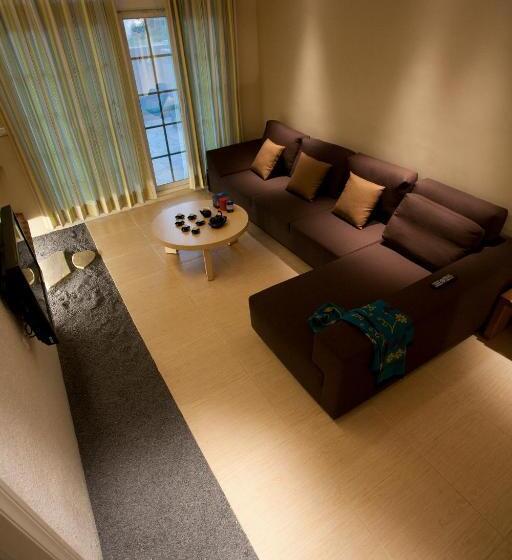 سوییت خانوادگی, Richie Homestay