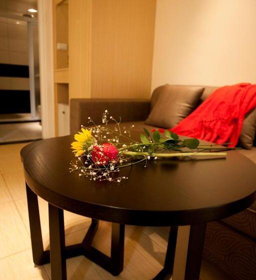 اتاق استاندارد با بالکن, Richie Homestay