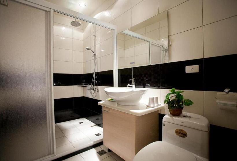 اتاق استاندارد با بالکن, Richie Homestay