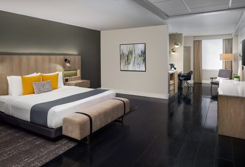 디럭스 스위트, The Delaney