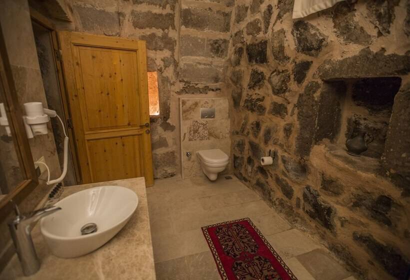 غرفة قياسية, Helike Cave Suites