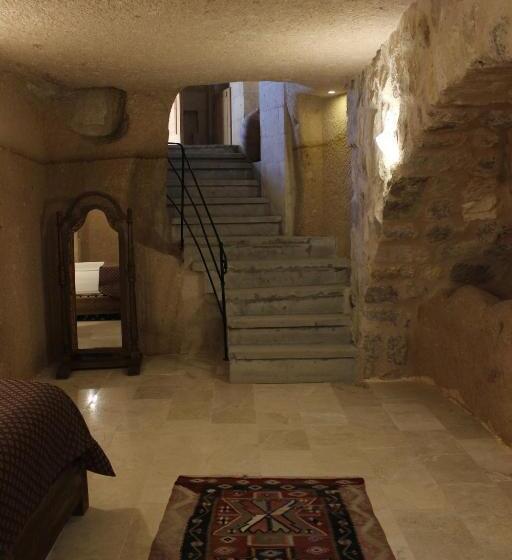 수피리어 스위트, Helike Cave Suites