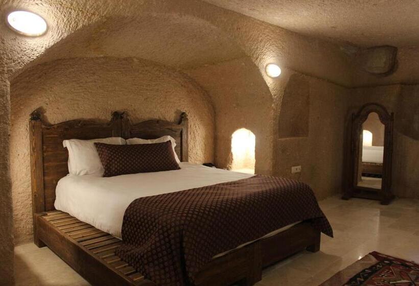 جناح سوبيريور, Helike Cave Suites