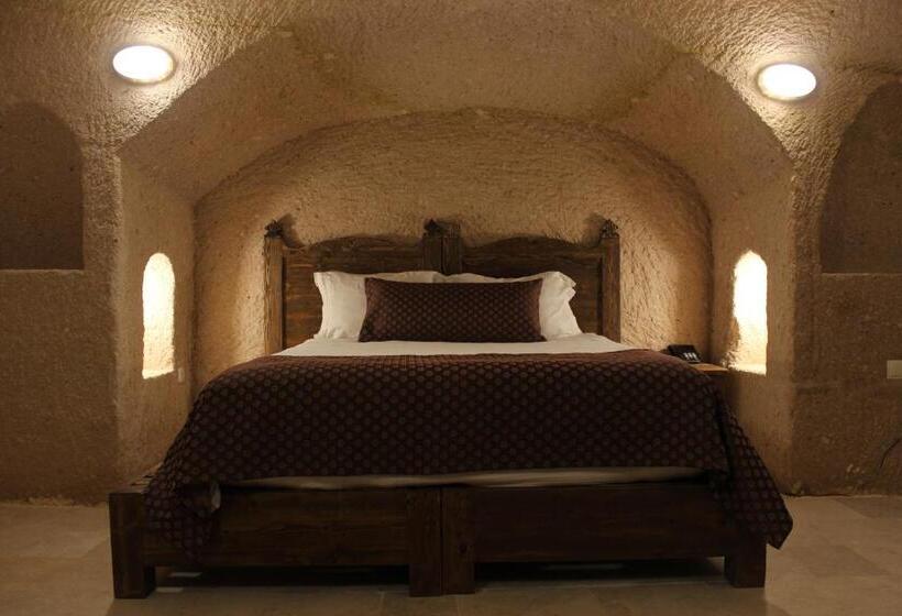 جناح سوبيريور, Helike Cave Suites