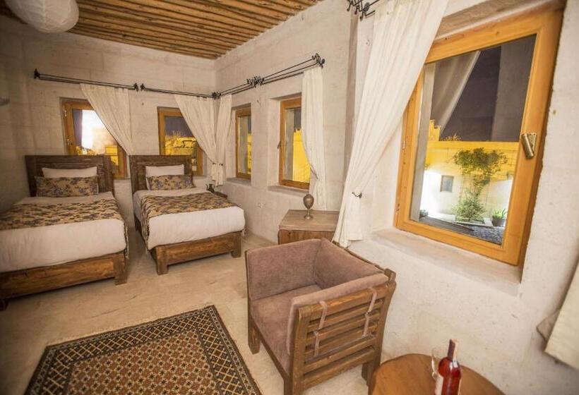 غرفة قياسية, Helike Cave Suites