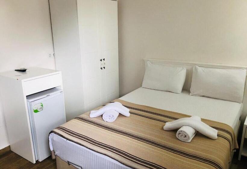 חדר סטודיו סטנדרד, Arti̇m Apart