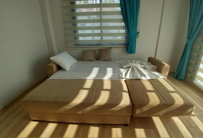 דירת חדר, Arti̇m Apart