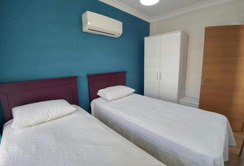 דירה בת חדר שינה 1 עם מרפסת, Arti̇m Apart